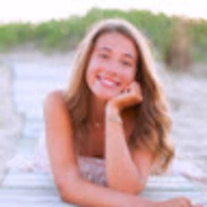 Meet your Posher, Caroline